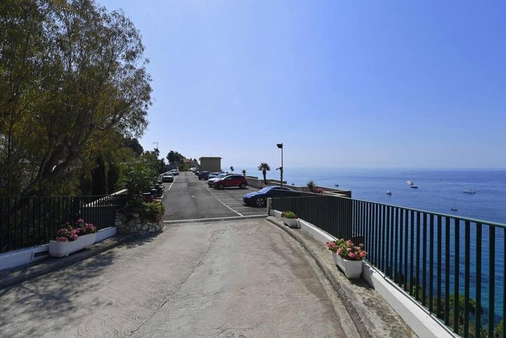 Grand Bleu, Appartamento Vista Mare E Monaco 罗克布吕讷-卡普马丹 外观 照片